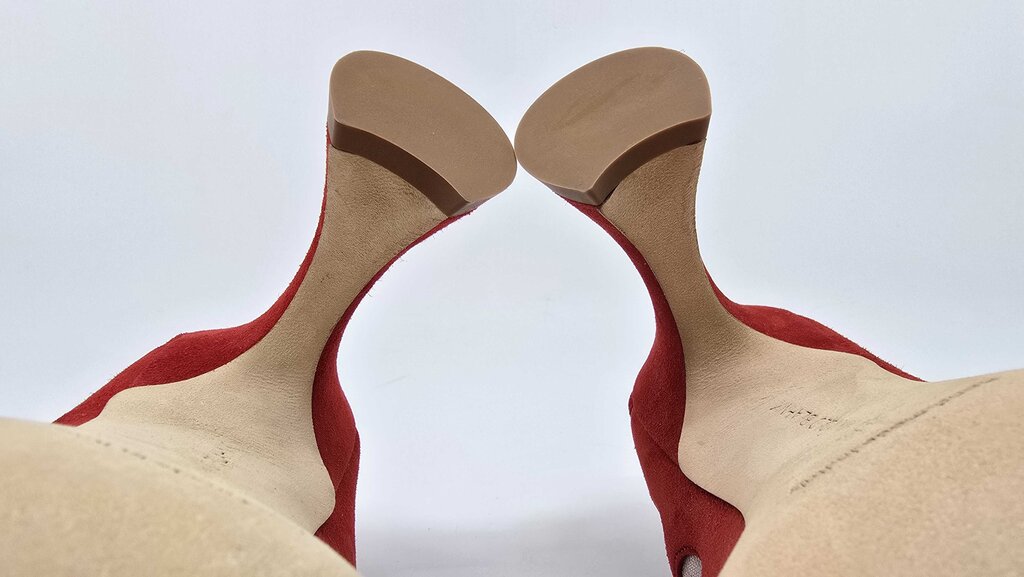 Manolo Blahnik Aziz kid suede open toe Pumps