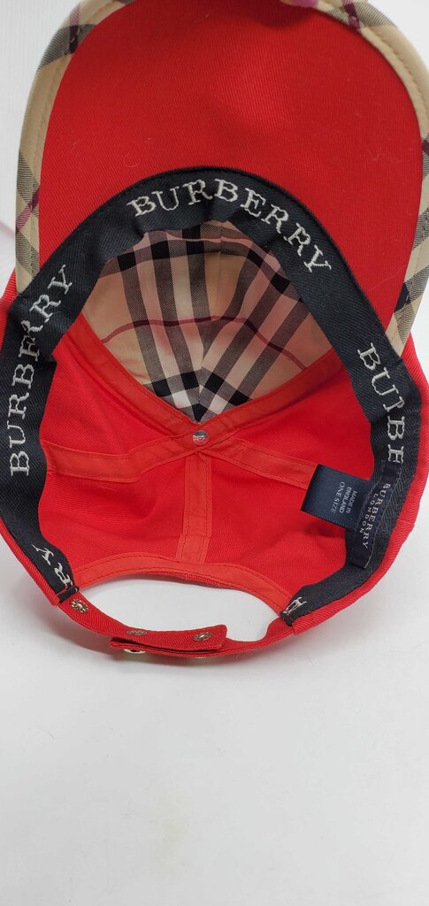 Burberry vintage red cap