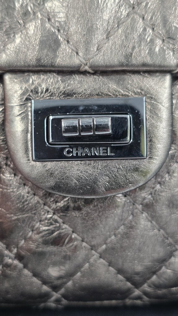 CHANEL REISSUE PHONE HOLDER BAG-METTALIC