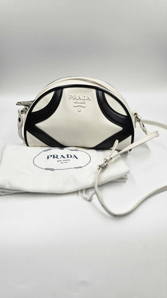 PRADA BOWLING BAG WHI/BLK