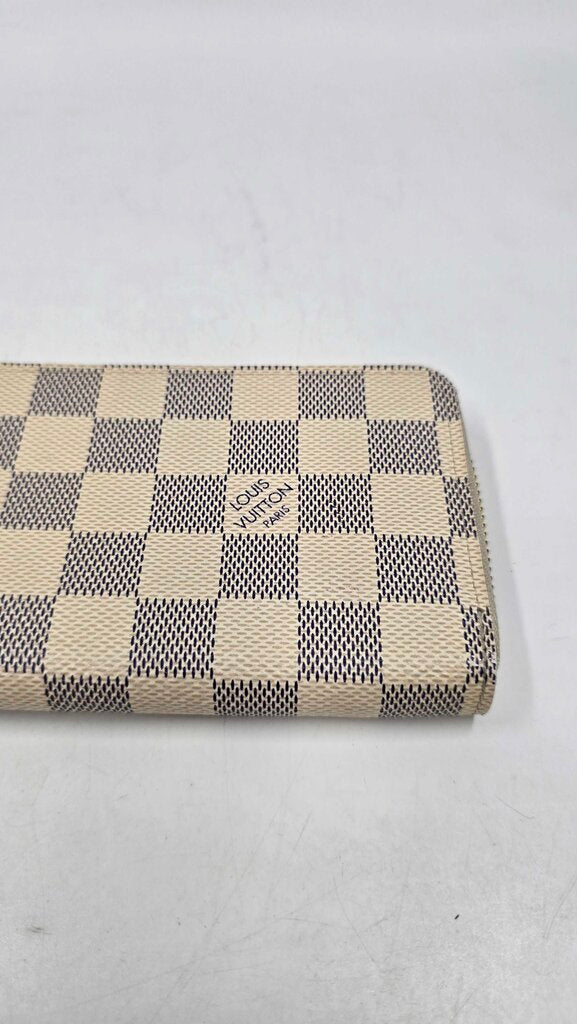 LOUIS VUITTON CLEMENCE WALLET