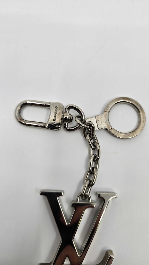LV INITIALES KEY HOLDER
