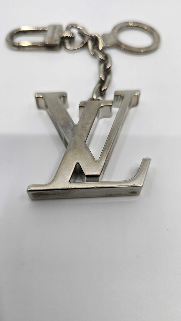 LV INITIALES KEY HOLDER
