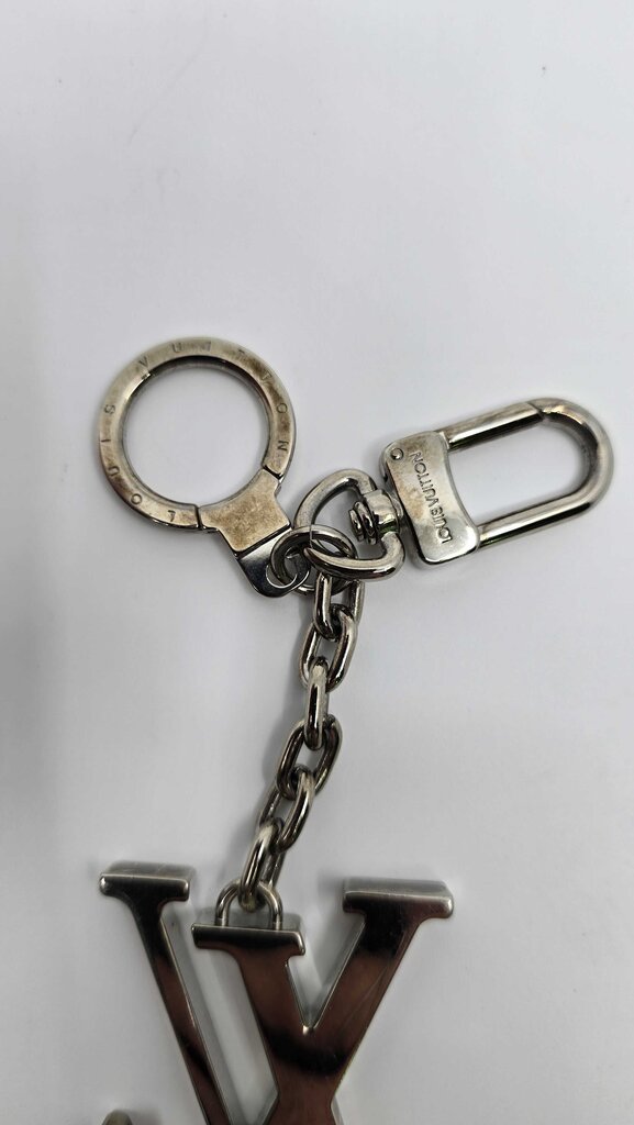 LV INITIALES KEY HOLDER