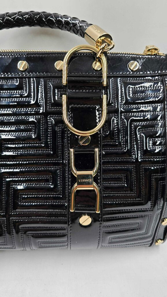 QUILTED PATENT LEATHER TOP HANDLE