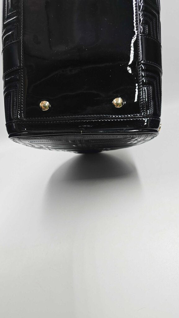 QUILTED PATENT LEATHER TOP HANDLE