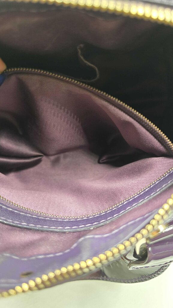 QUILTED PATENT LEATHER TOP HANDLE