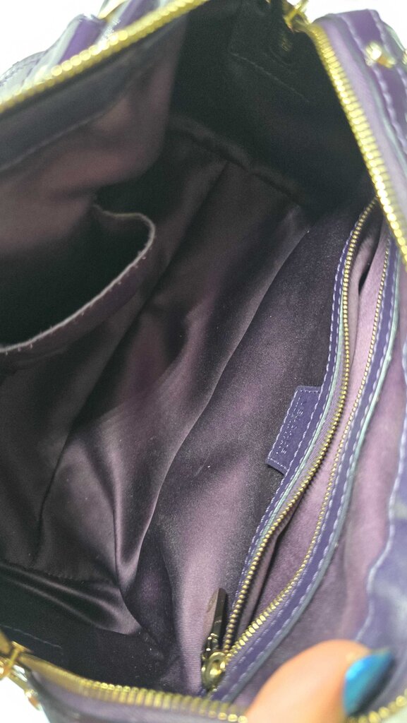 QUILTED PATENT LEATHER TOP HANDLE