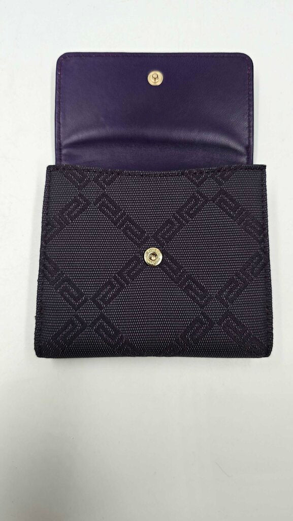 COMPACT GRECA BIFOLD WALLET