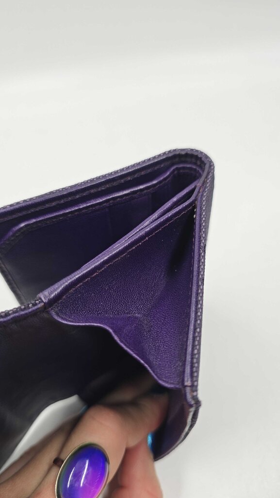 COMPACT GRECA BIFOLD WALLET