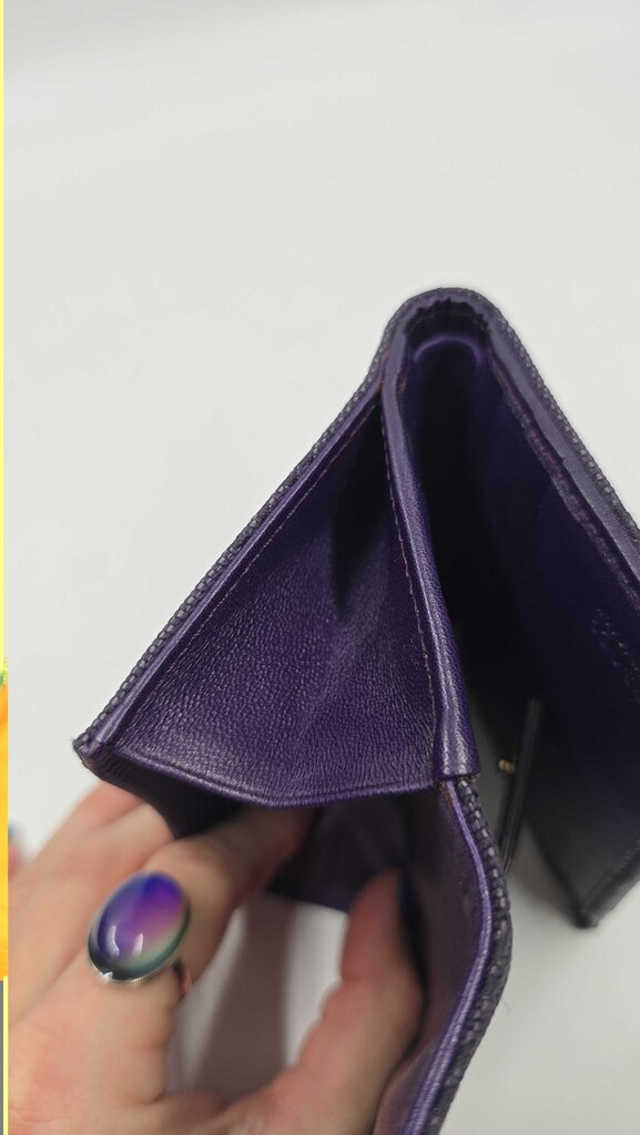 COMPACT GRECA BIFOLD WALLET