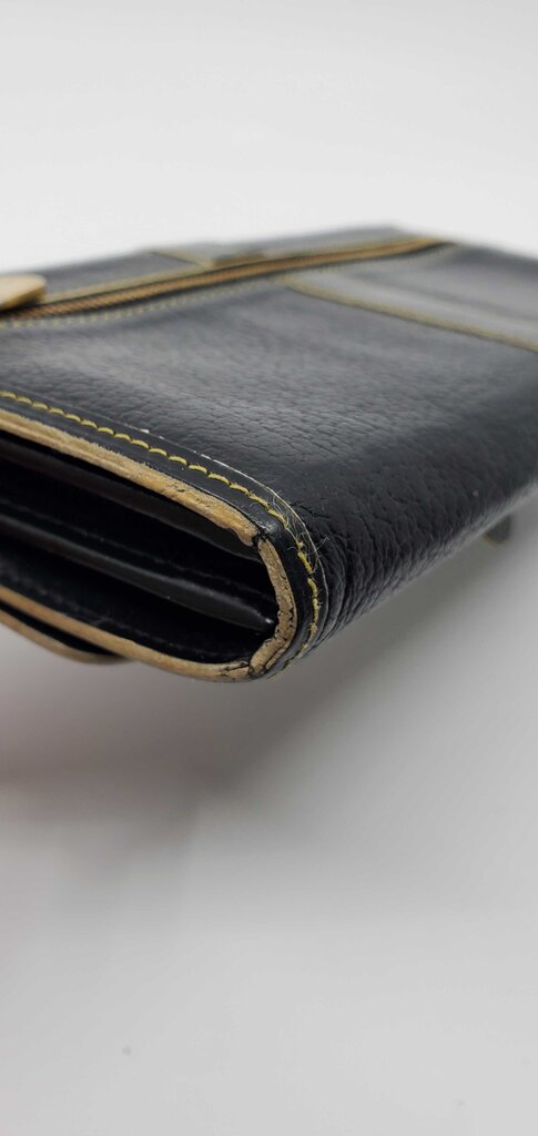 Louis Vuitton Suhali Wallet