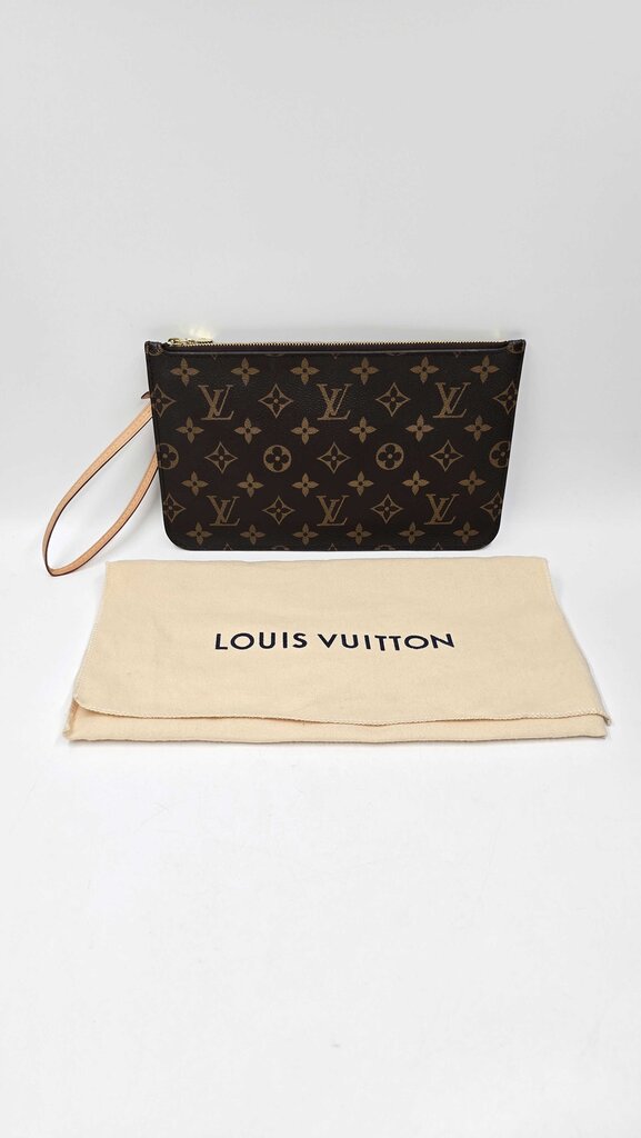 Louis Vuitton Monogram Neverfull Pouch