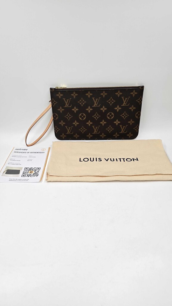 Louis Vuitton Monogram Neverfull Pouch