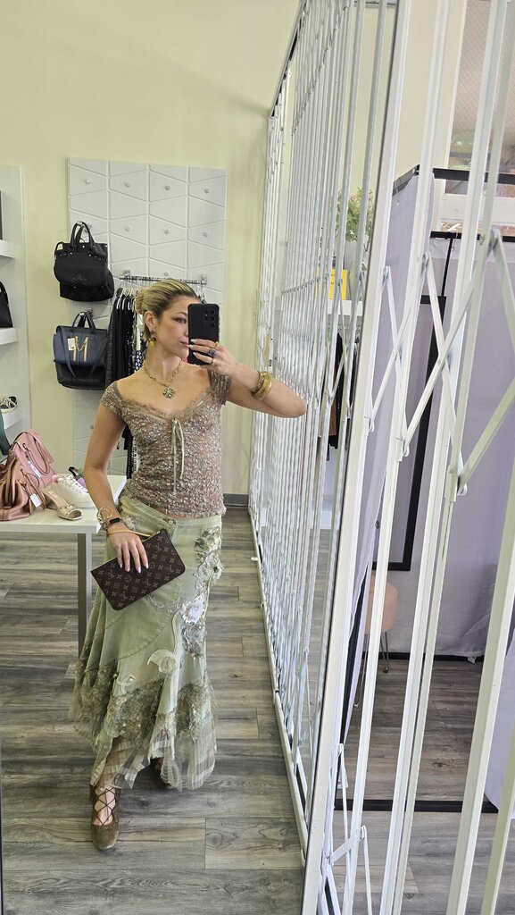 Louis Vuitton Monogram Neverfull Pouch