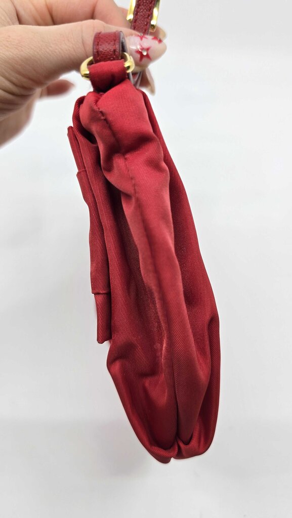 Prad Tessuto Flocco Wristlet