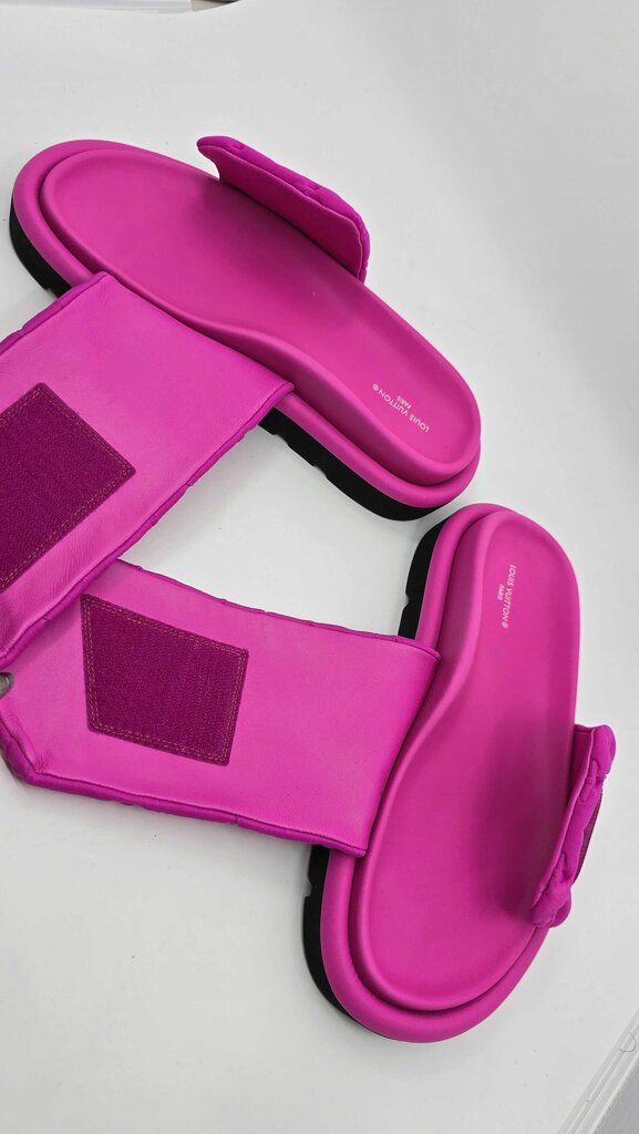 Louis Vuitton Pool Pillow Flat Comfort Mule