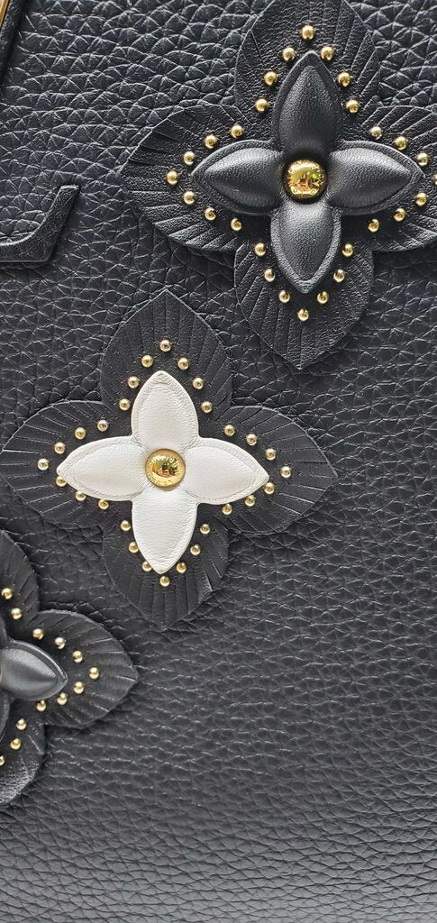 Louis Vuitton Flower Capucines MM