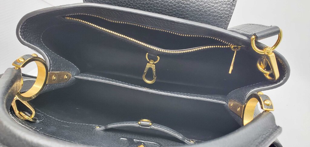 Louis Vuitton Flower Capucines MM