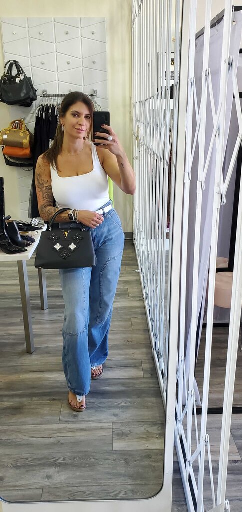 Louis Vuitton Flower Capucines MM