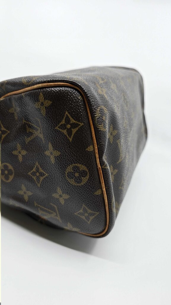 Louis Vuitton 1993 Vintage Speedy 25 Monogram