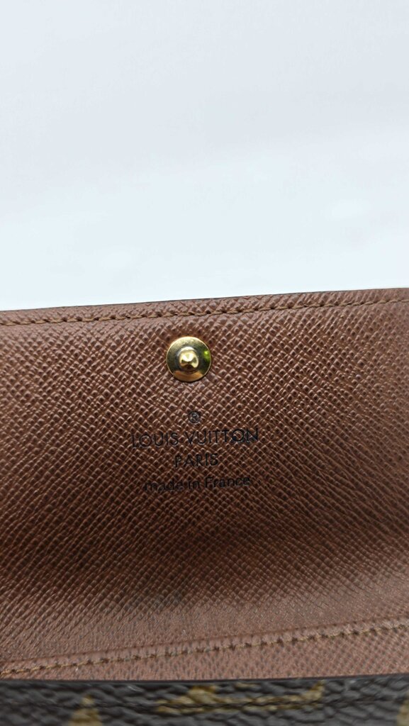 LOUIS VUITTON 6 KEY HOLDER WALLET