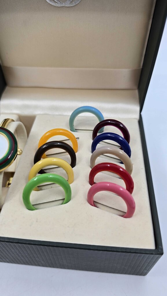 Gucci Change Bezel Gold Watch