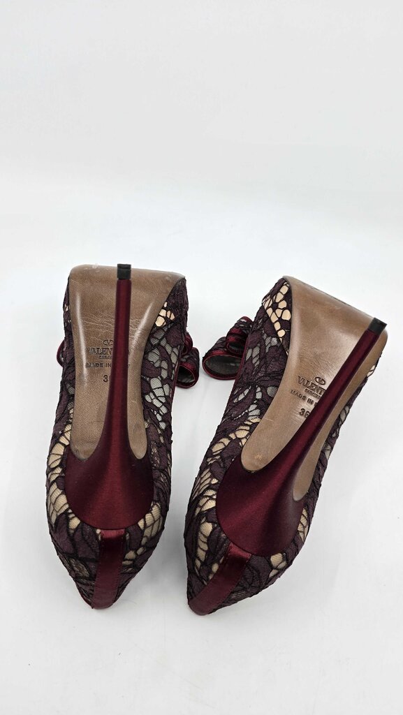 Valentino Lace Bow Peep Toe Platform