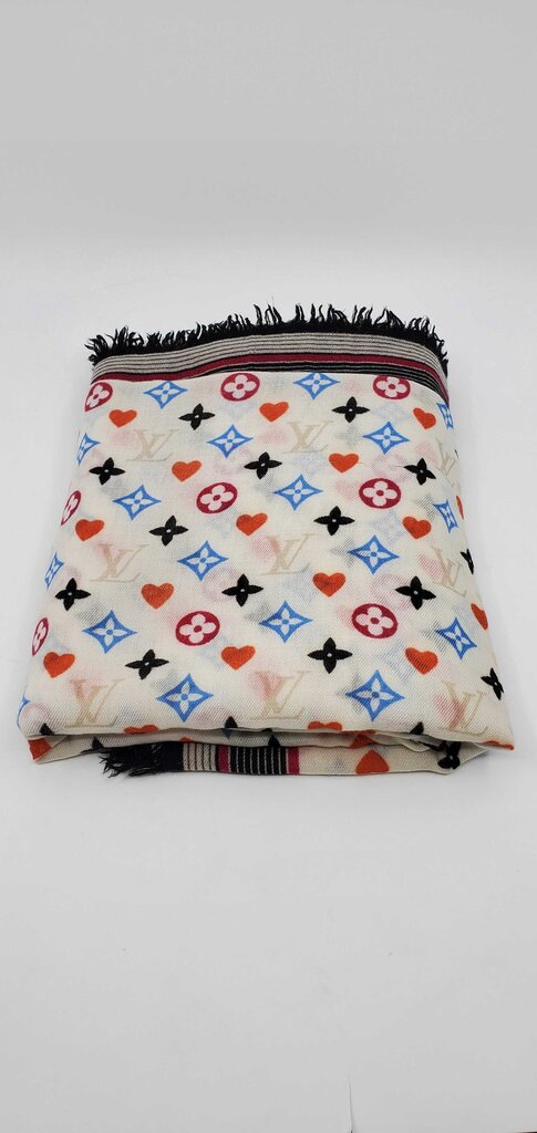 Louis Vuitton Game on Shawl/Scarf