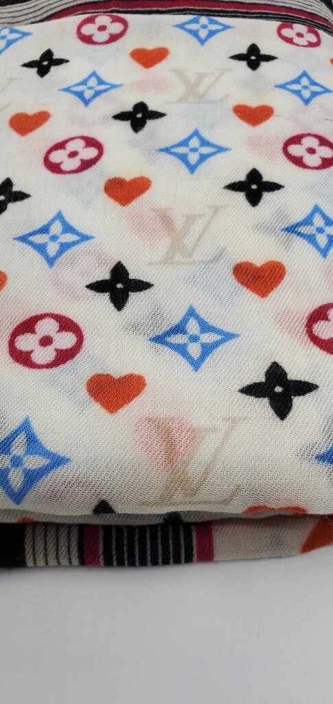 Louis Vuitton Game on Shawl/Scarf