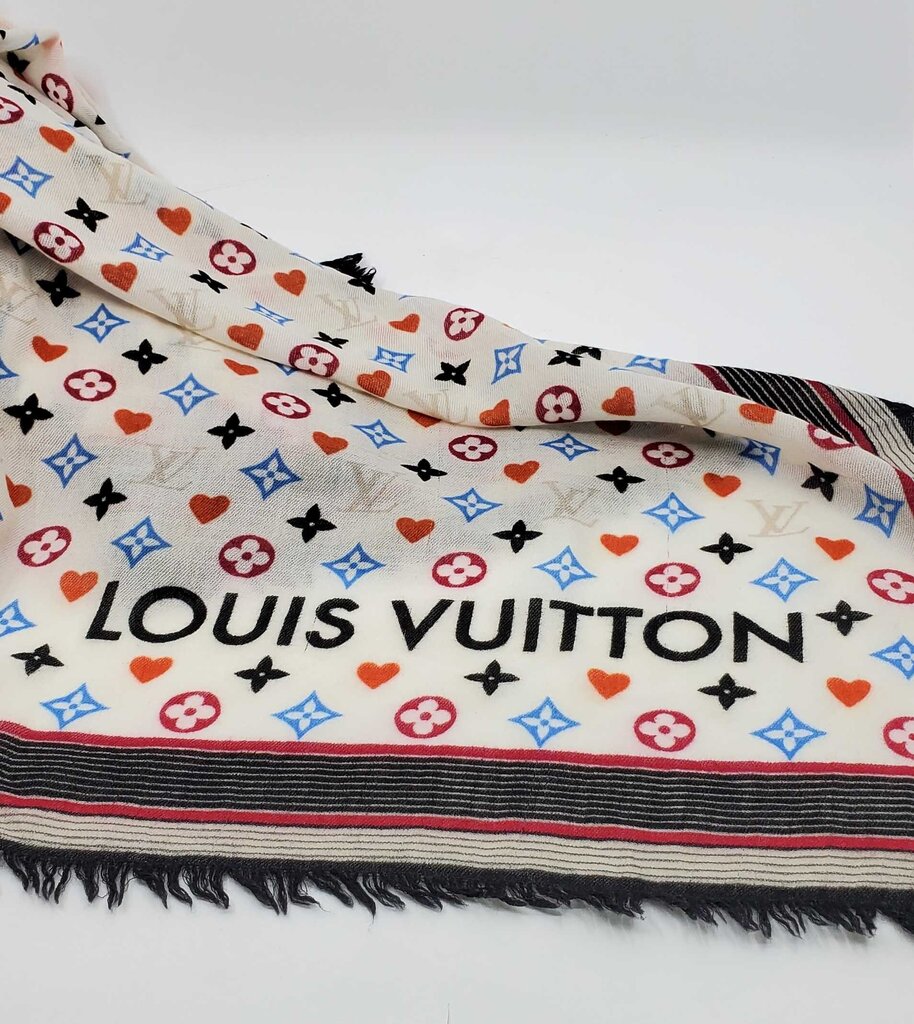 Louis Vuitton Game on Shawl/Scarf