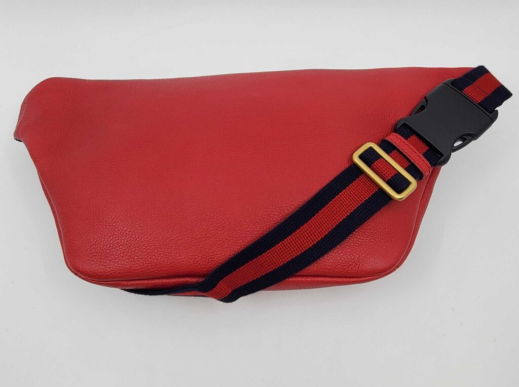 Gucci Logo Belt Bag