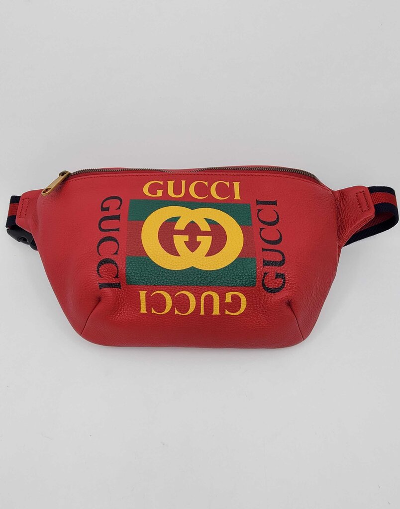 Gucci Logo Belt Bag