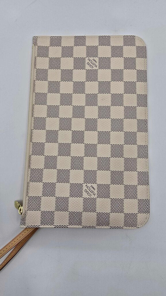 Louis Vuitton Neverfull Pochette