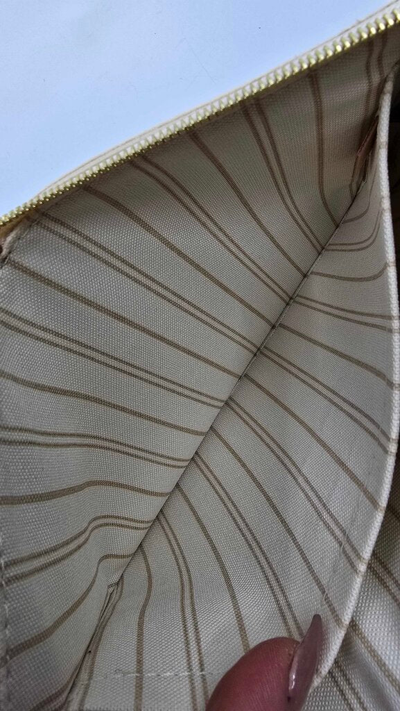 Louis Vuitton Neverfull Pochette