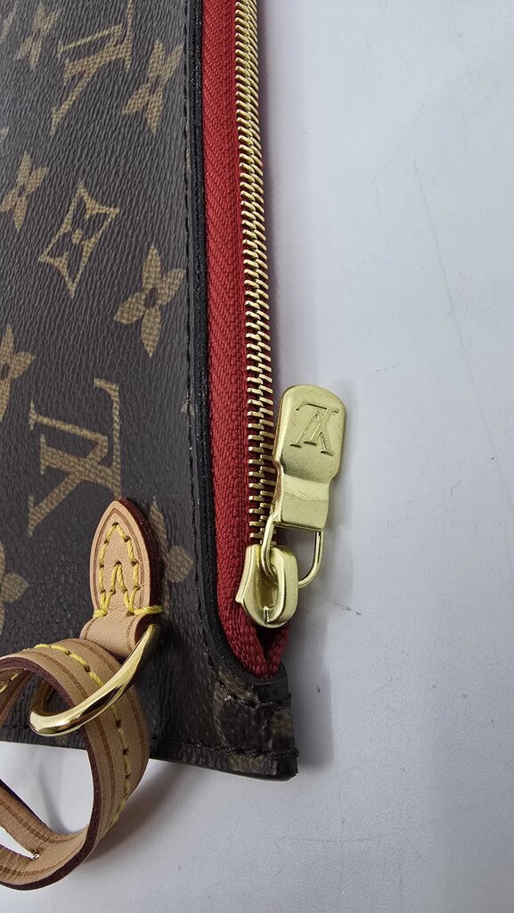 Louis Vuitton Neverfull Pochette MM Monogram