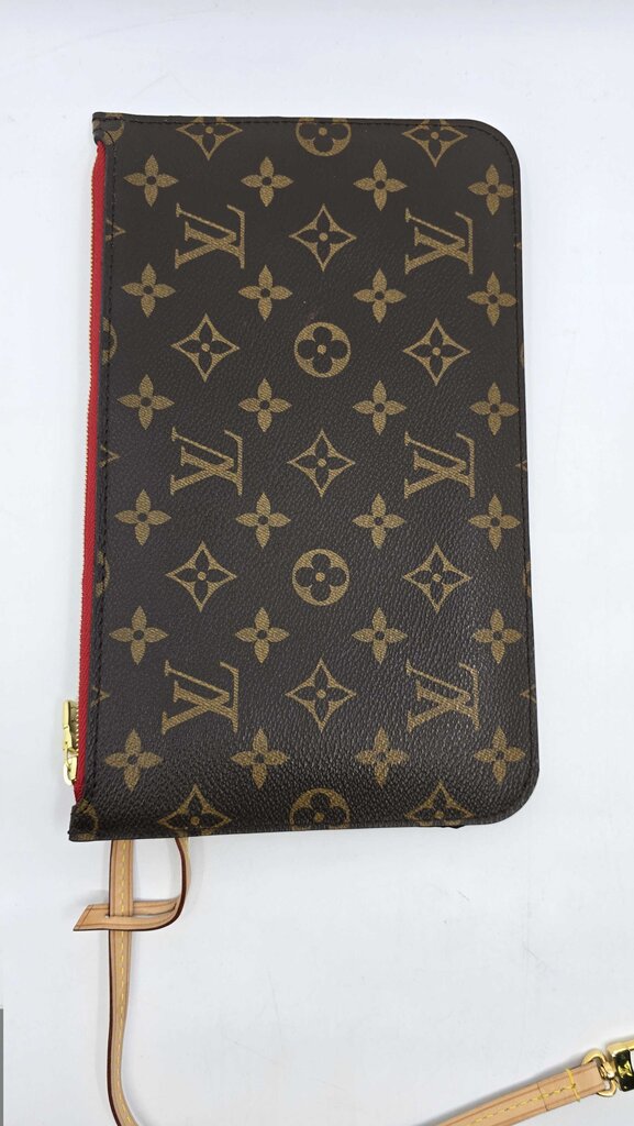 Louis Vuitton Neverfull Pochette MM Monogram