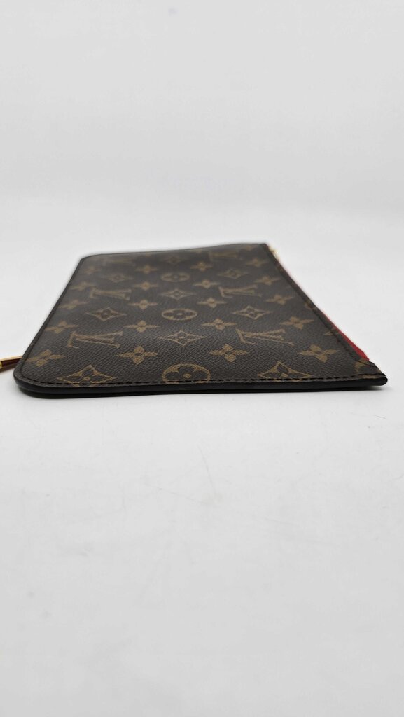 Louis Vuitton Neverfull Pochette MM Monogram