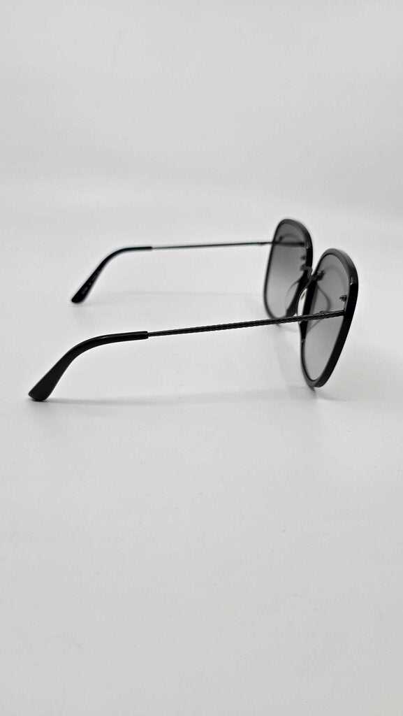 Bottega Veneta BV018S Round Sunglasses
