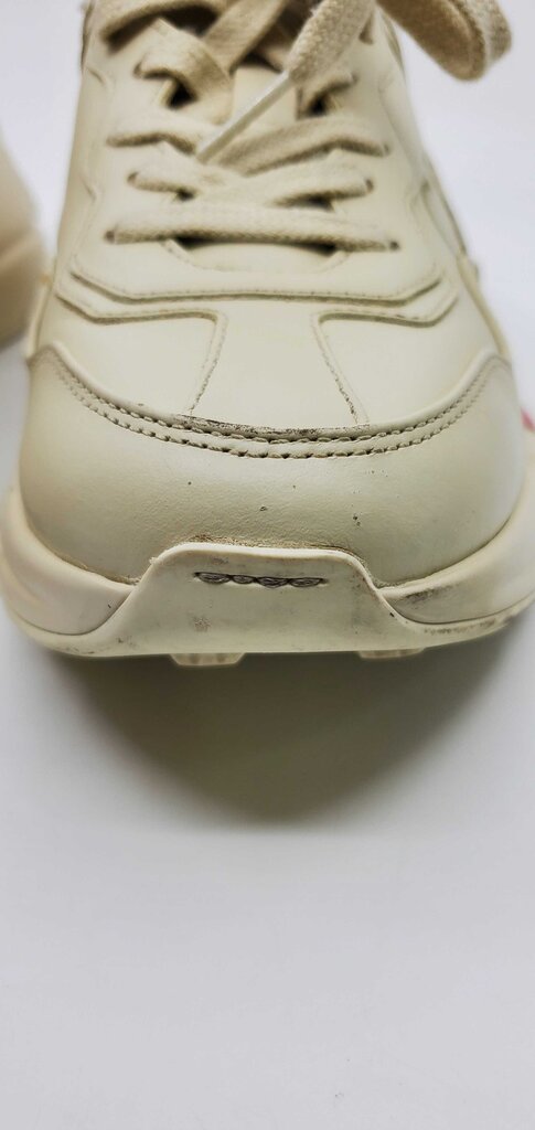 Gucci Rhyton Sneakers w/ Vintage Logo Crafted from Ivory Leather