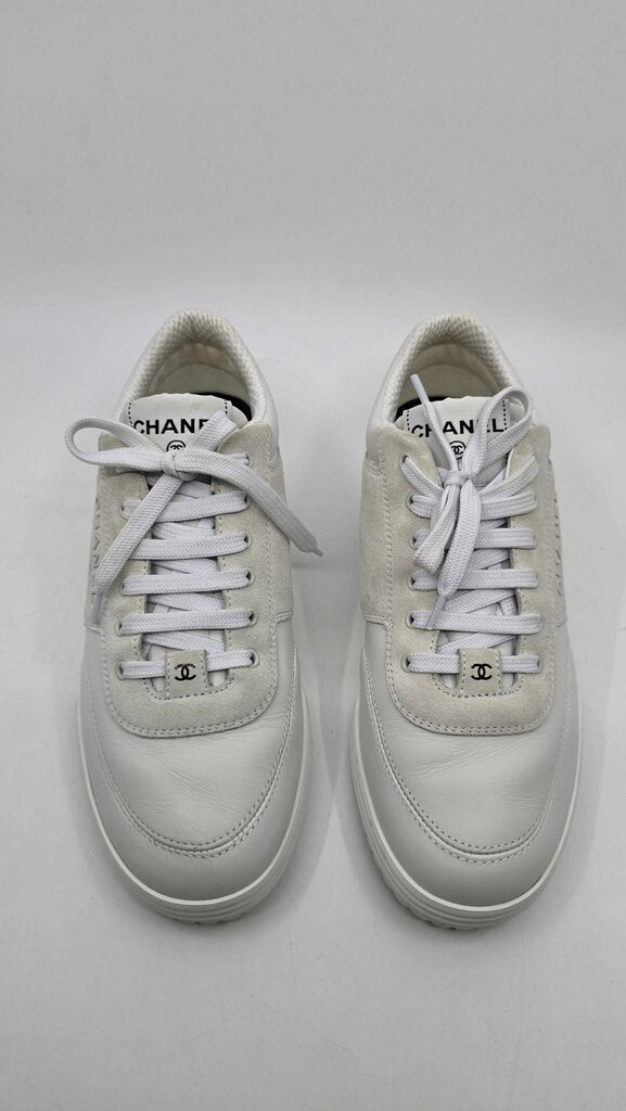 Chanel Low-Top Sneakers Calfskin Leather & Suede