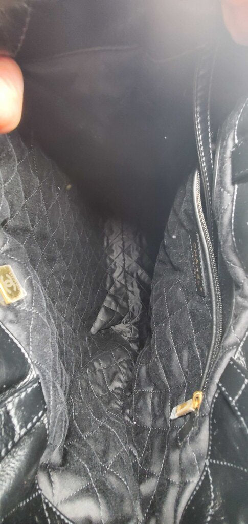 Chanel 22 Chain Backpack Quilted Calkskin