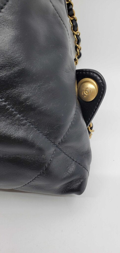 Chanel 22 Chain Backpack Quilted Calkskin
