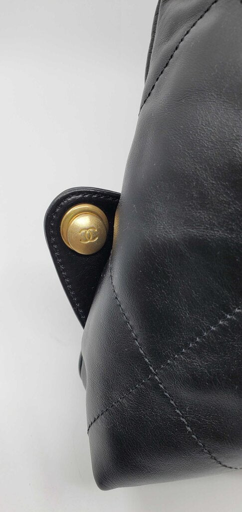 Chanel 22 Chain Backpack Quilted Calkskin