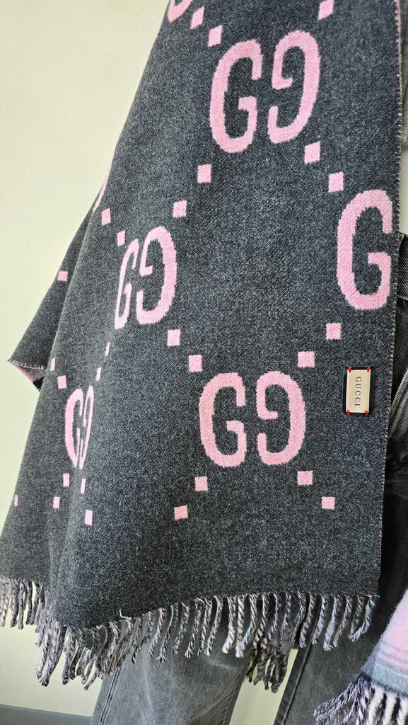 Gucci Wool Reversible GG 100% Wool Poncho