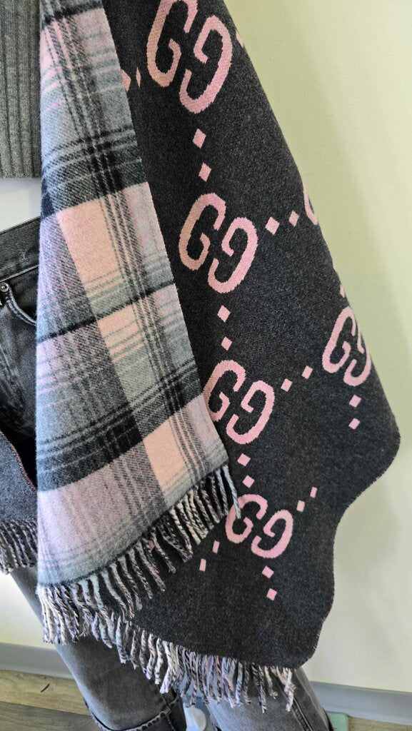 Gucci Wool Reversible GG 100% Wool Poncho