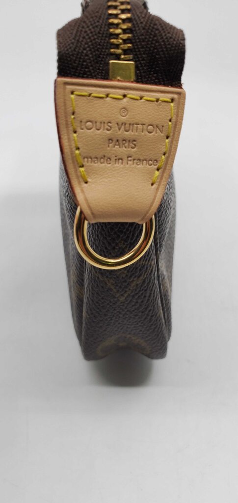 Louis Vuitton Pochette Monogram