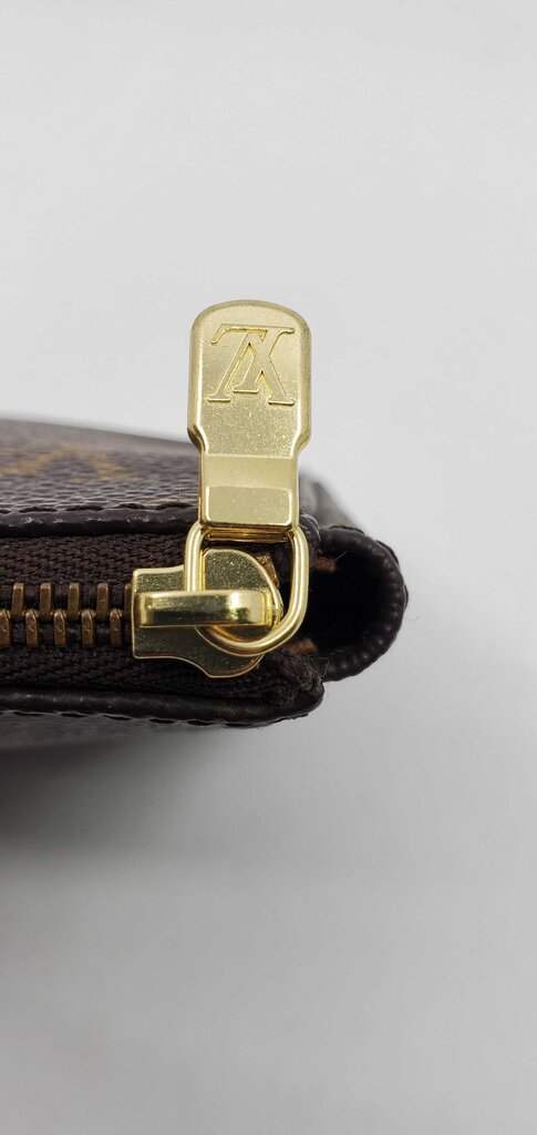 Louis Vuitton Pochette Monogram