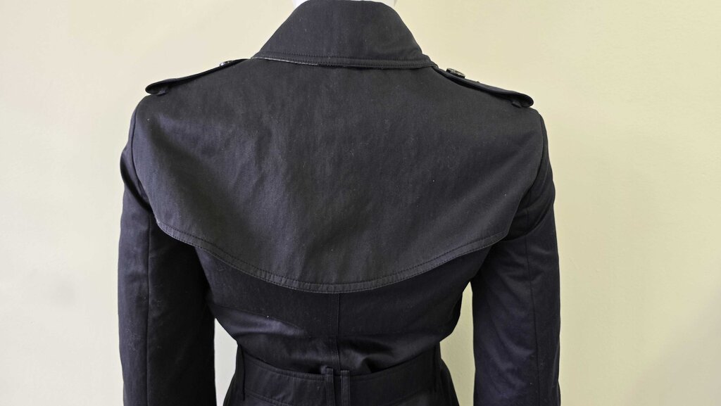 Burberry Kensington Heritage Cotton Gabardine Double-Breasted Trench Coat