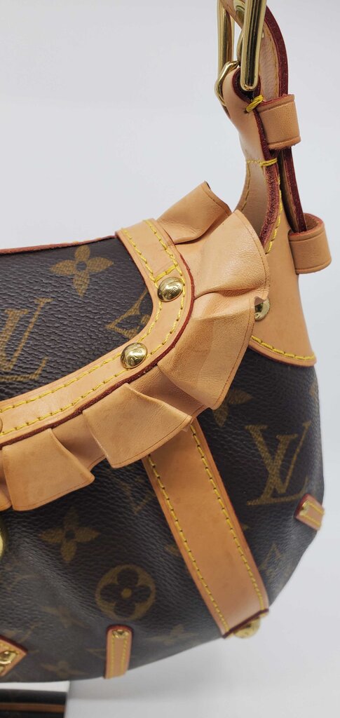 Louis Vuitton Vintage Monogram Leonor Shoulder Bag